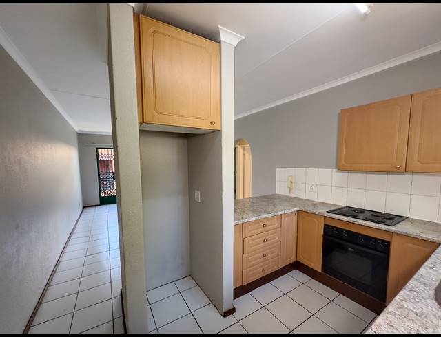 2 BEDROOM APARTMENT FOR SALE IN HATFIELD